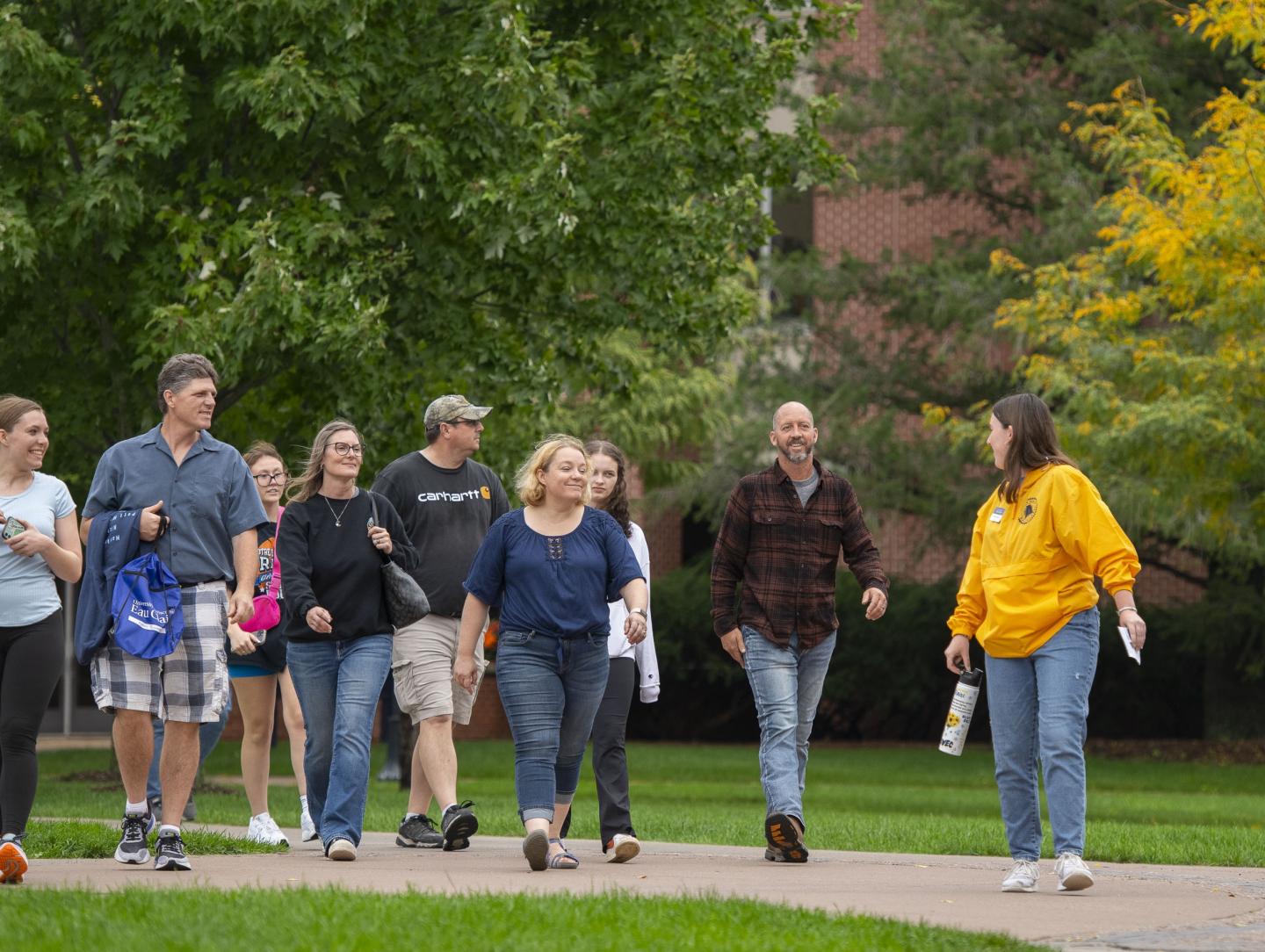 campus tour group 