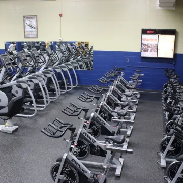 Birds eye view of cardio equipment