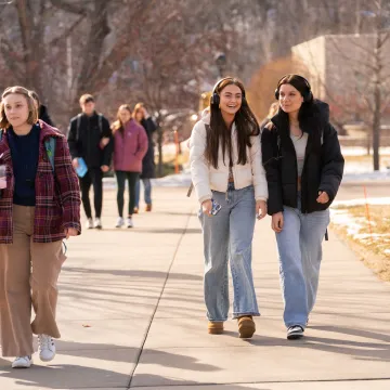 passing time for students between classes on a warm January day