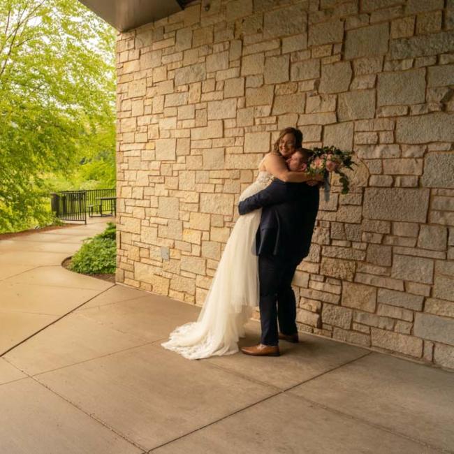 Wedding Couple Photograph | UWEC