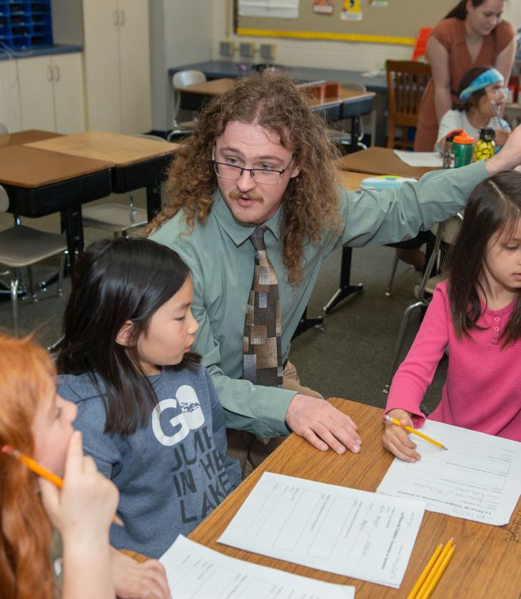 Language classes at Lakeshore Elementary 2022