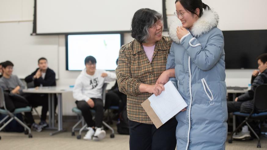 Der Fa Lu in session with Chinese Dual Degree students