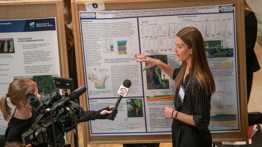 Madeline Marchiafava with geology research at Rotunda event